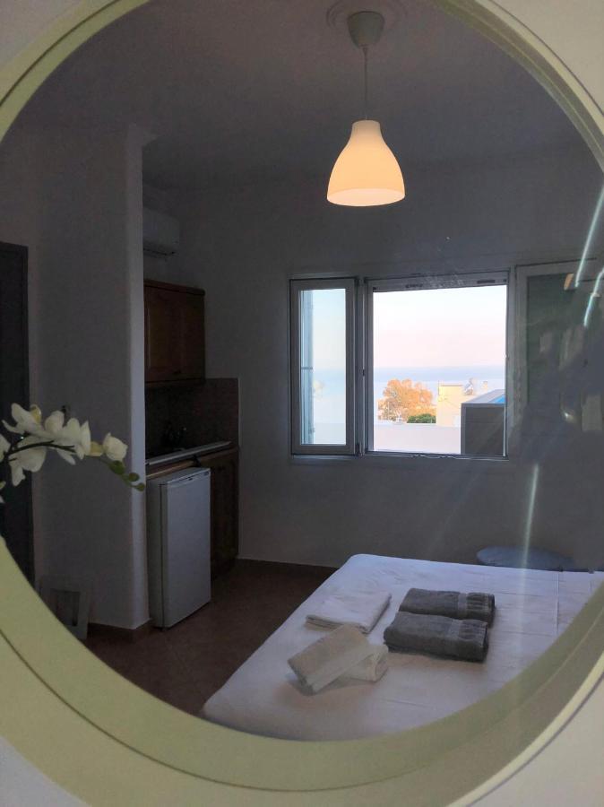 Amaryllis Suites Santorini Fira  Exterior photo