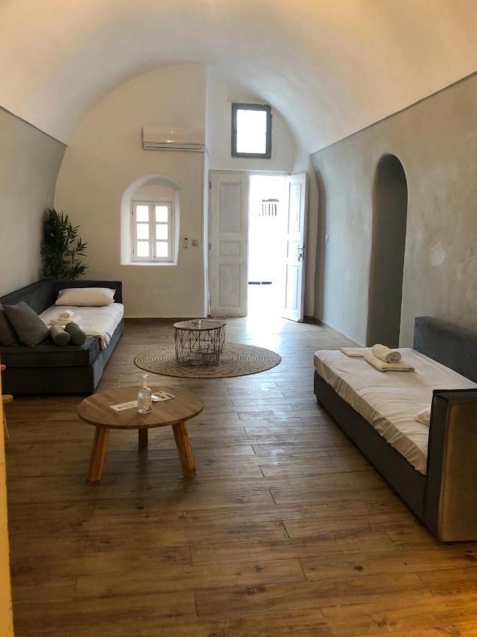 Amaryllis Suites Santorini Fira  Exterior photo