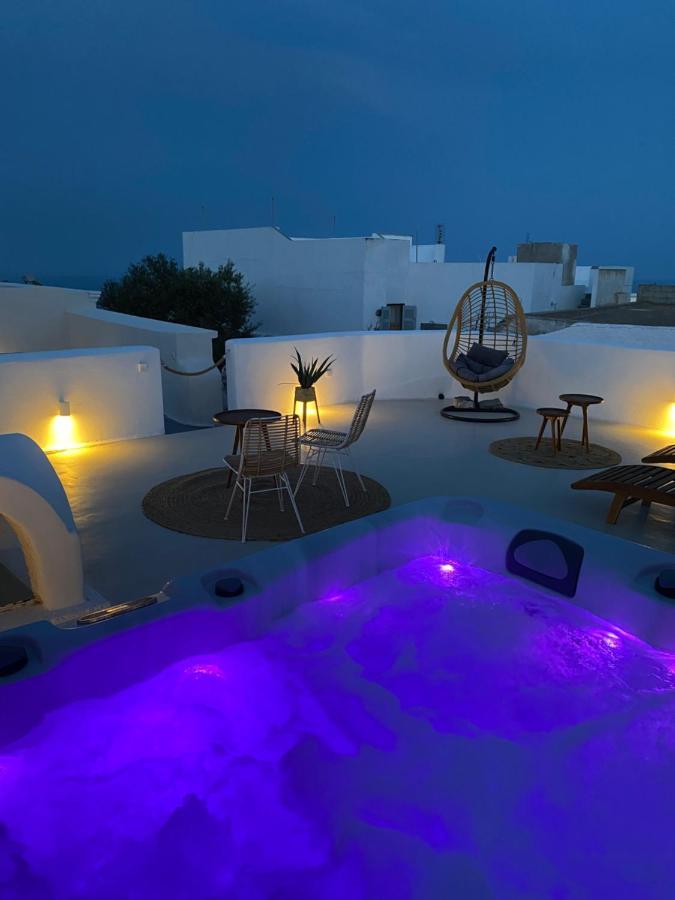 Amaryllis Suites Santorini Fira  Exterior photo